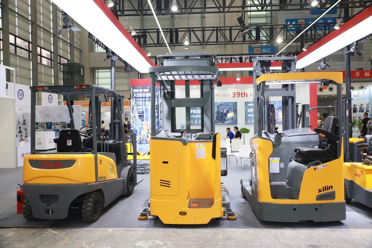 用精品連接客戶(hù) | 西林叉車(chē)閃耀LogiMAT China 2024(圖2) 用精品連接客戶(hù) | 西林叉車(chē)閃耀LogiMAT China 2024(圖2)