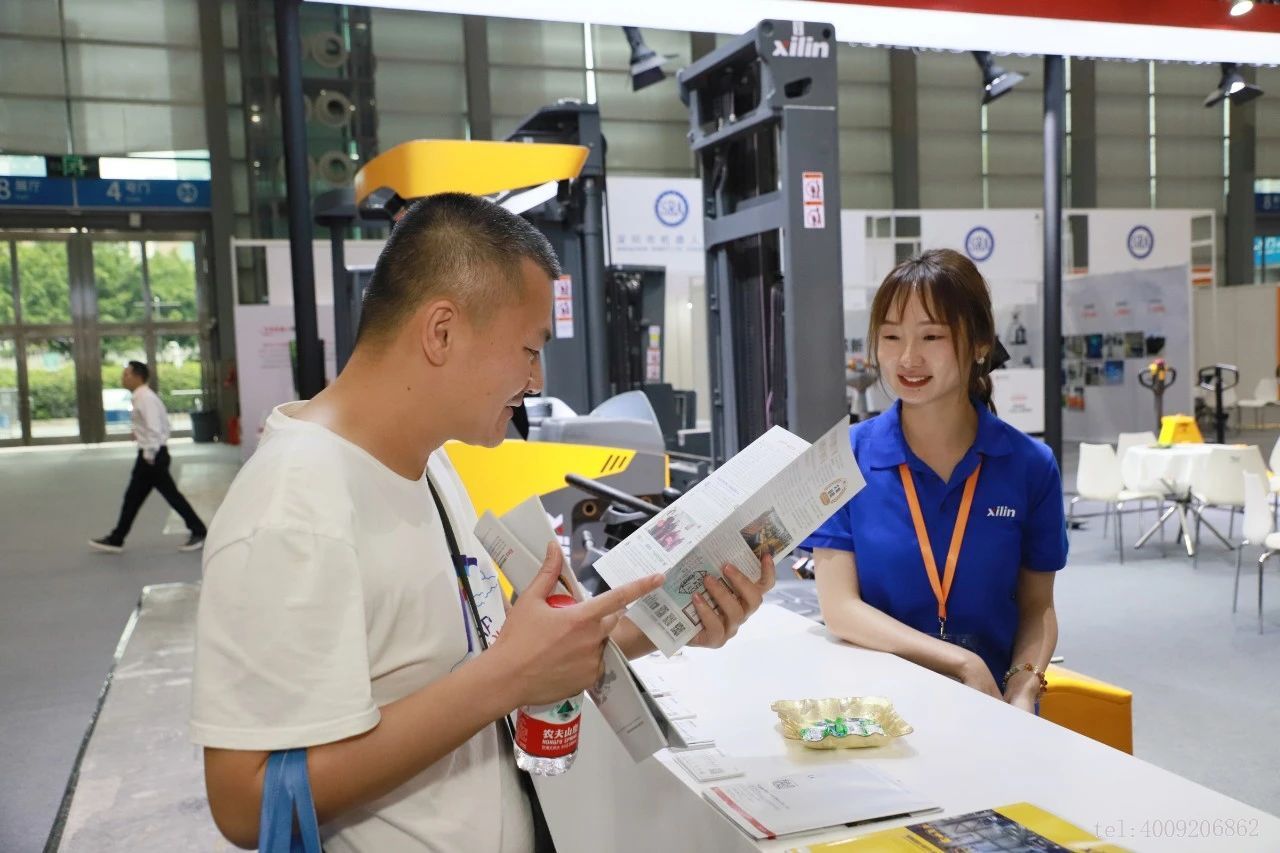 用精品連接客戶(hù) | 西林叉車(chē)閃耀LogiMAT China 2024(圖4) 用精品連接客戶(hù) | 西林叉車(chē)閃耀LogiMAT China 2024(圖4)