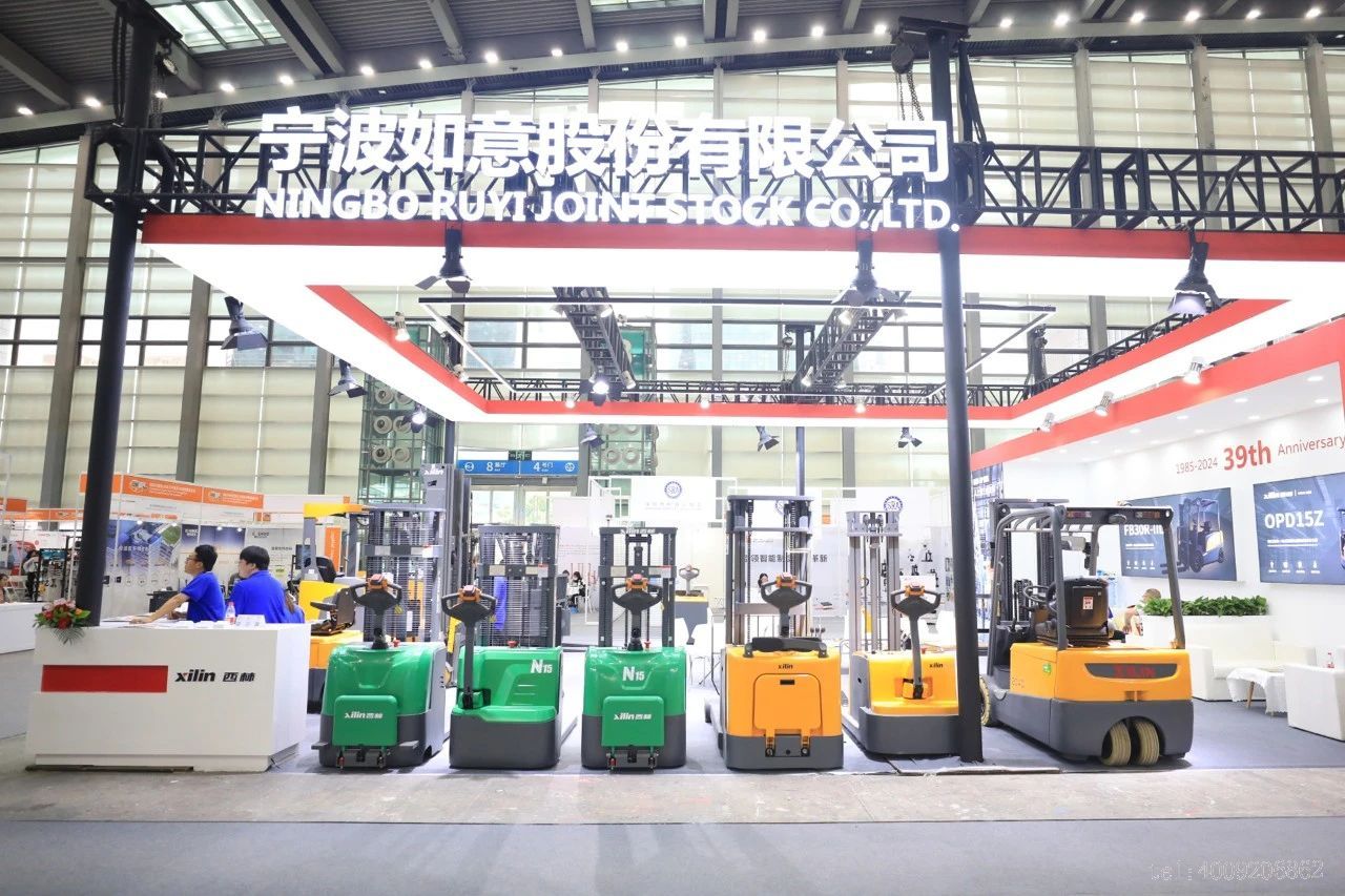 用精品連接客戶(hù) | 西林叉車(chē)閃耀LogiMAT China 2024(圖8) 用精品連接客戶(hù) | 西林叉車(chē)閃耀LogiMAT China 2024(圖8)