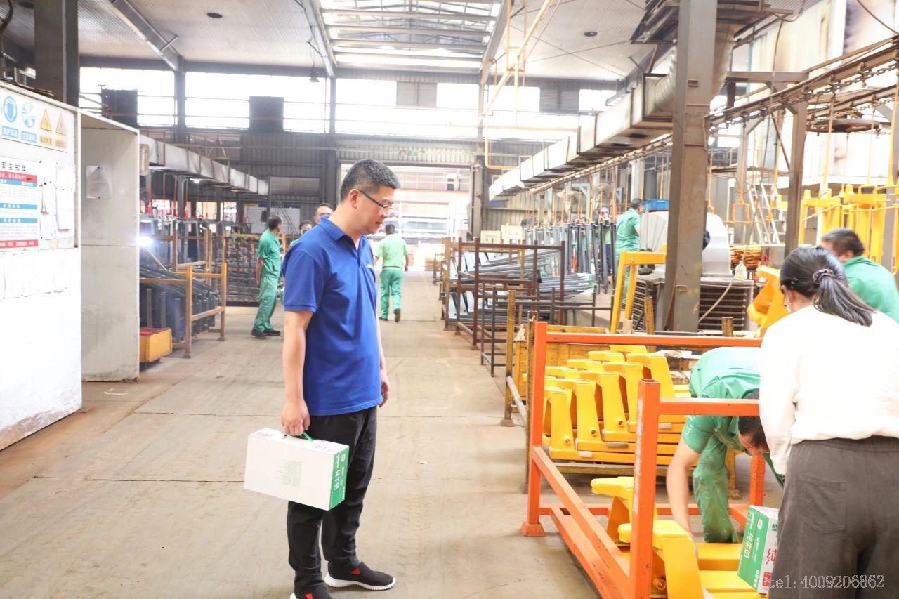 公司領導深入一線慰問員工，傳遞溫暖關懷(圖4)